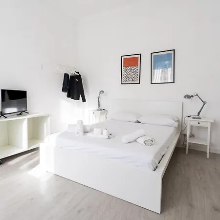 Via Annibale Caccavello 10 - Primo Piano Apartamento Nápoles