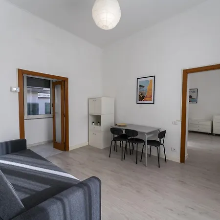 Apartamento Via Annibale Caccavello 10 - Primo Piano Nápoles