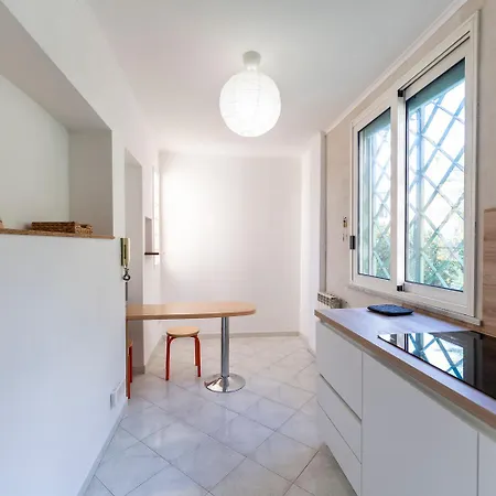 Via Annibale Caccavello 10 - Primo Piano Apartment