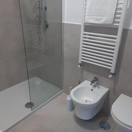 Via Annibale Caccavello 10 - Primo Piano Apartment